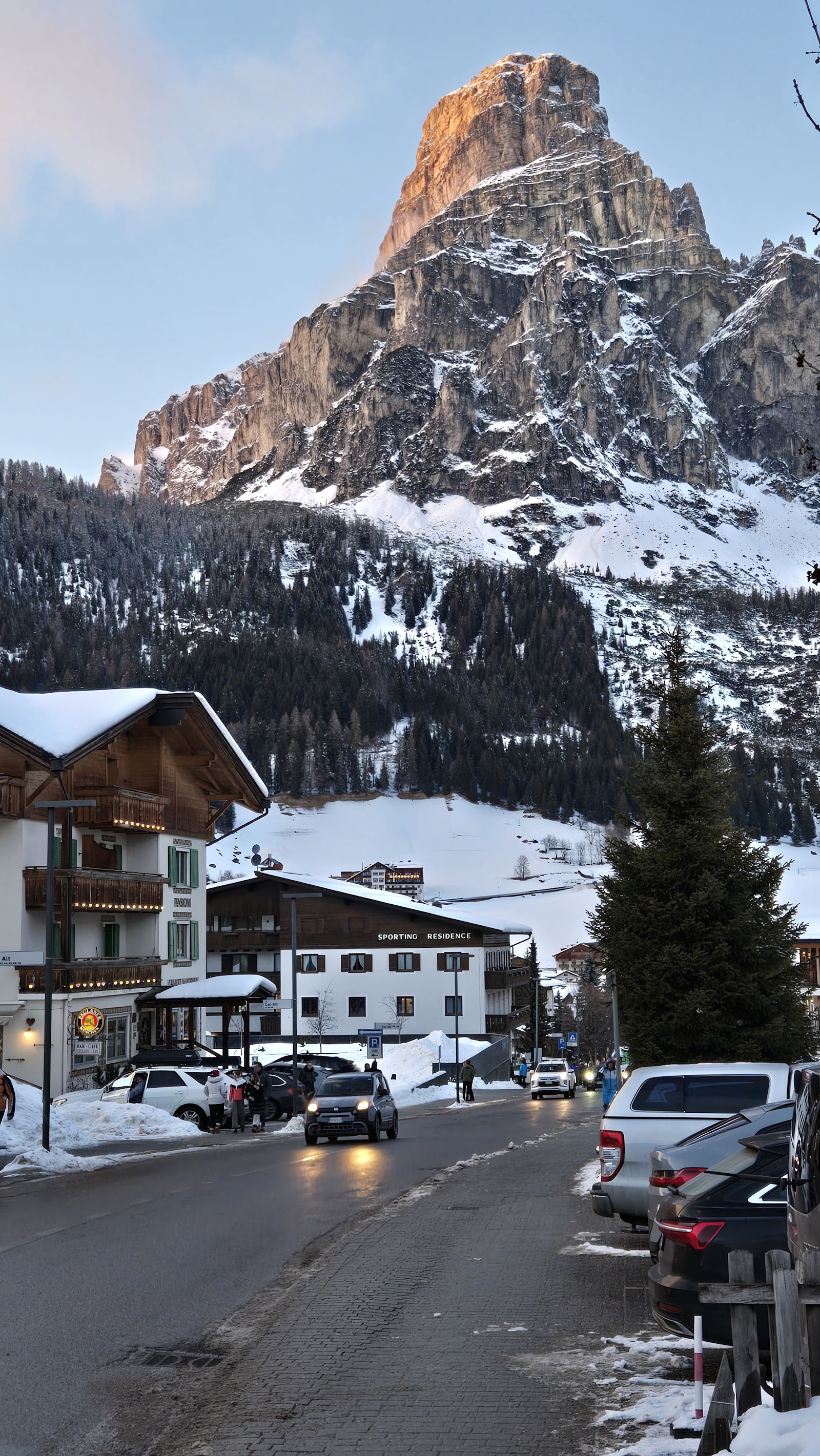 A refined mountain restaurant terrace in Alta Badia near San Cassiano
